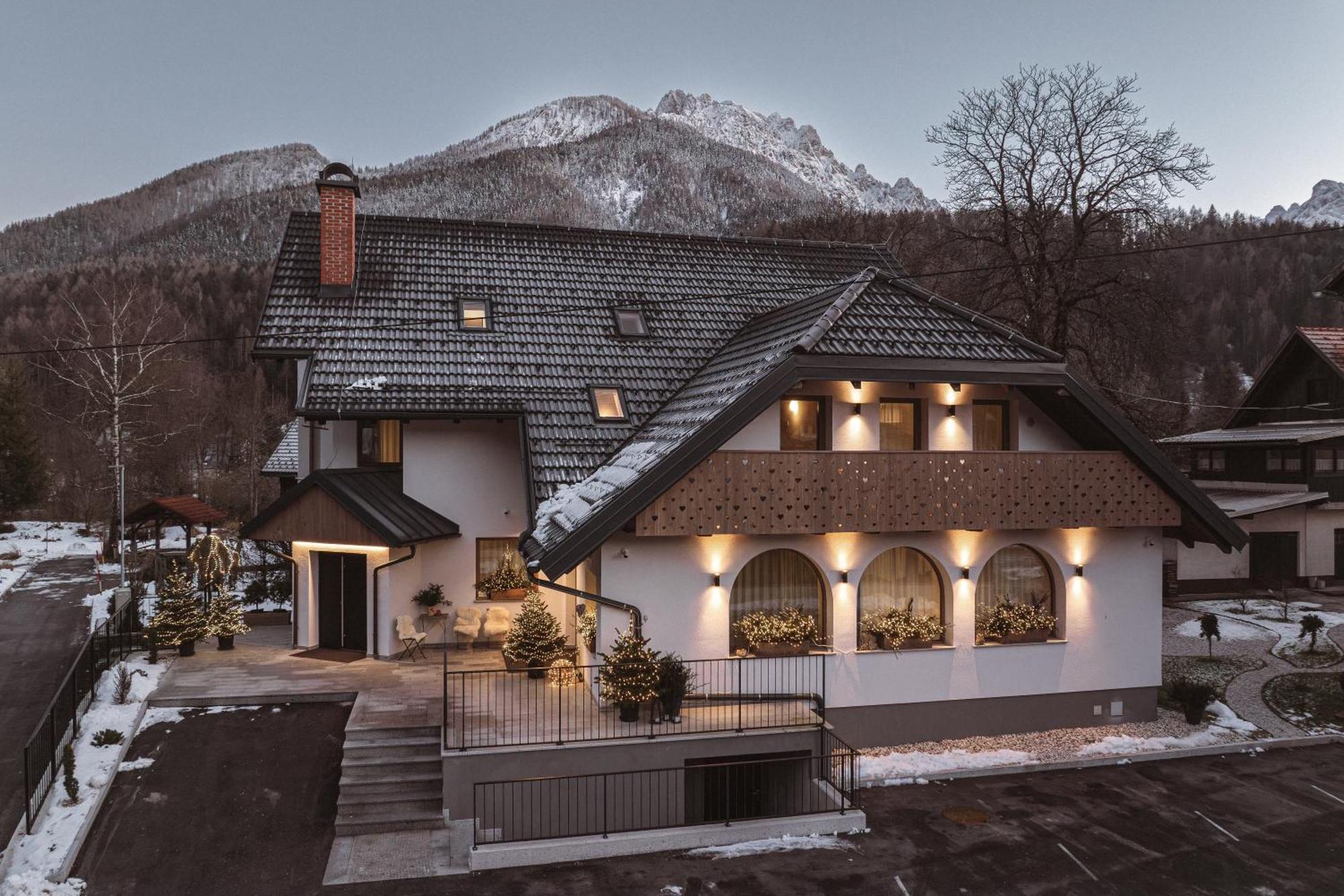 Apartments And Rooms Kaja Kranjska Gora Exterior photo